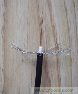 最簡(jiǎn)單使用的天線——罐頭天線,可做正饋大鍋饋源!