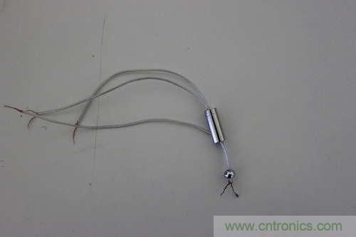 LED多點觸控手套DIY:拆解并重組耳機線