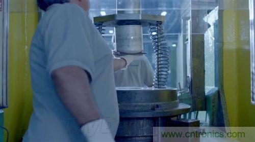 顛覆傳統(tǒng)設計，蘋果全新Mac Pro生產線探秘