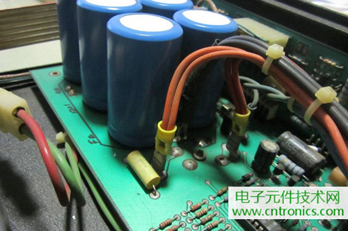 用料很給力！專業后級功放美國高峰FA1201拆解