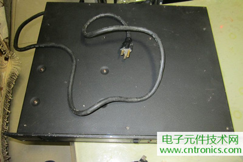 用料很給力！專業后級功放美國高峰FA1201拆解