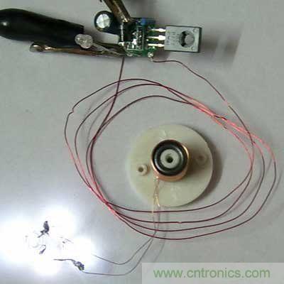 DIY:簡單但神奇的無線供電套件