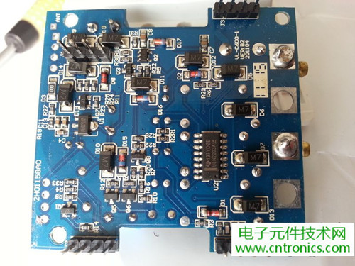 一款觸控開關拆解,做工不錯