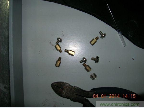 巧奪天工!大神利用山寨功放為高性價(jià)比逆變器“穿新衣”