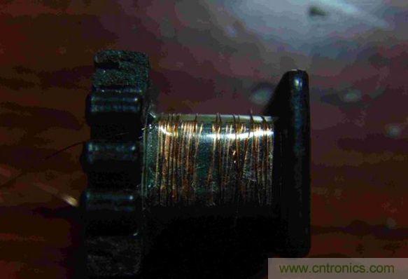 DIY單管自激,領(lǐng)略高壓電火花風(fēng)采