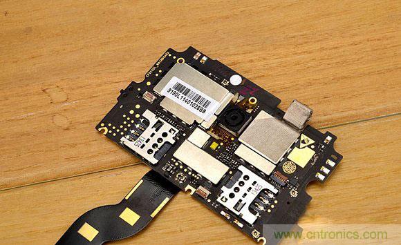 酷派S6主板正面圖解