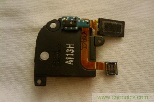 手機中小孔&ldquo;暗藏天機&rdquo;？距離傳感器的大學(xué)問