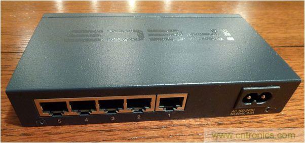 拆解:一探究竟以太網交換機為何遭雷擊就關機