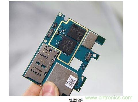 拆解對比:魅藍VS紅米2