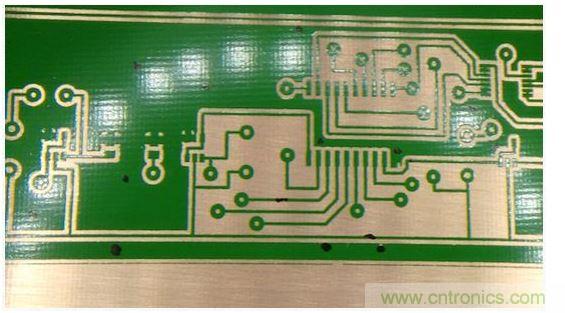 圖16:用記號筆修補少量缺陷