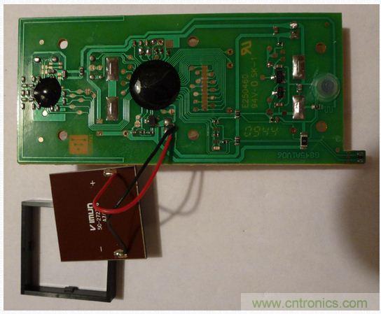 圖6：太陽能電池反面。