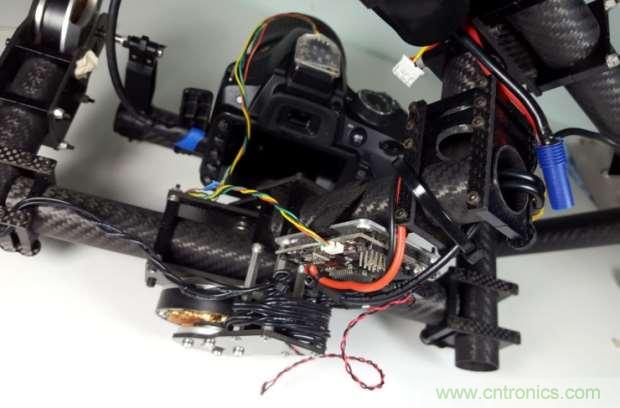 攝影發燒友:想要相機穩如雞頭,學我DIY自平衡相機穩定器