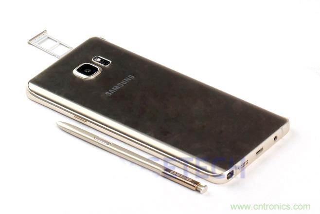 Galaxy Note5拆解，與S系列差距日漸模糊