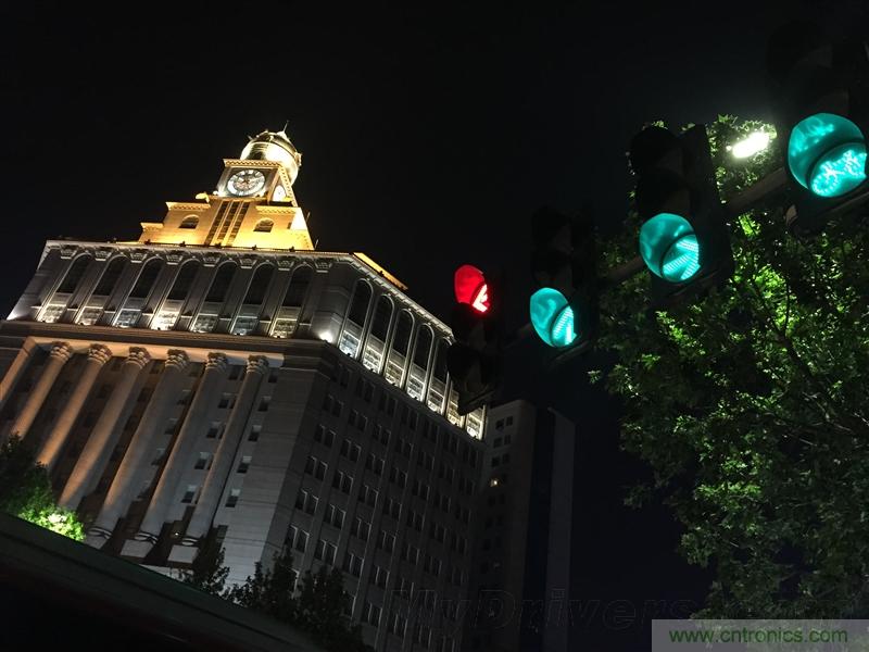 無邊框的 nubia Z9 ，一款既有驚喜，又有驚艷的智能手機(jī)