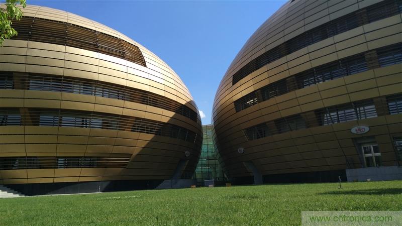 無邊框的 nubia Z9 ，一款既有驚喜，又有驚艷的智能手機(jī)