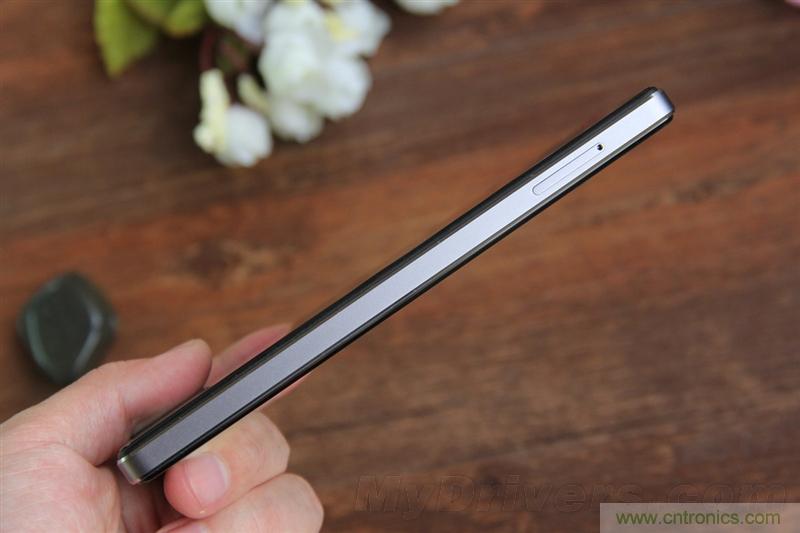 無邊框的 nubia Z9 ，一款既有驚喜，又有驚艷的智能手機(jī)