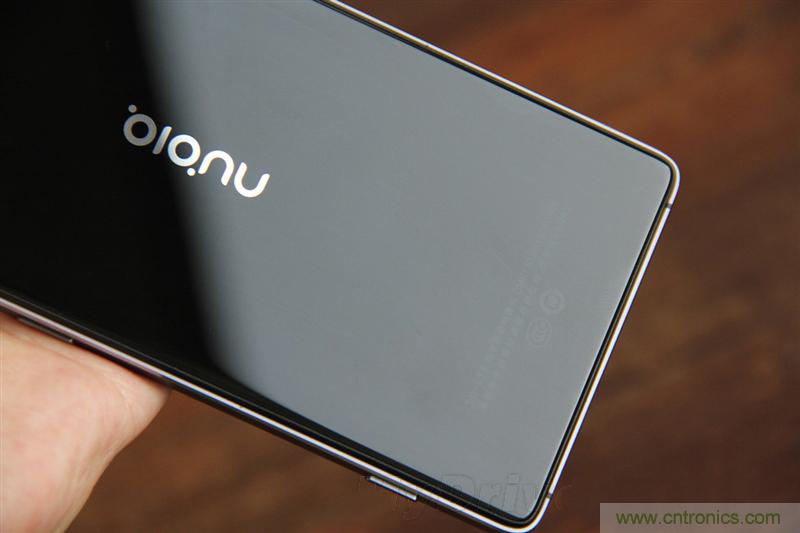 無邊框的 nubia Z9 ，一款既有驚喜，又有驚艷的智能手機(jī)
