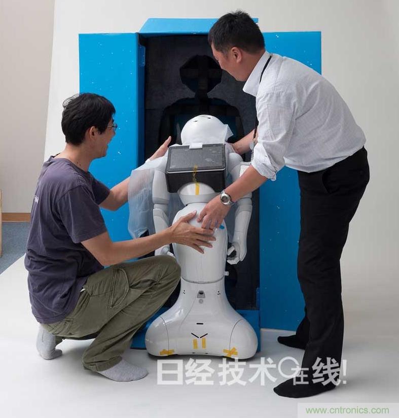 拆解筆記本不過癮，那就來拆拆日本情感機器人吧！