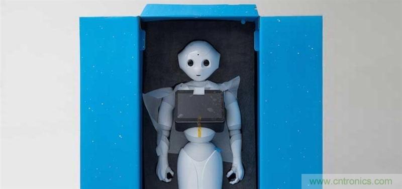 拆解筆記本不過癮，那就來拆拆日本情感機器人吧！