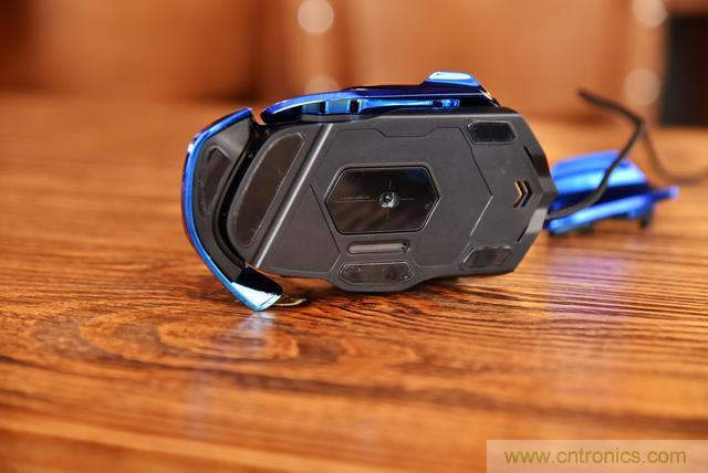 左手寫愛，右手寫他&mdash;&mdash;從此鍵盤鼠標不分家！