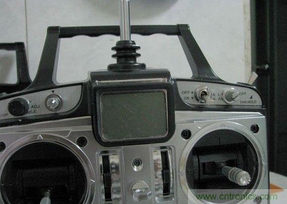 無人機 DIY 制作全過程，酷得不要不要的！