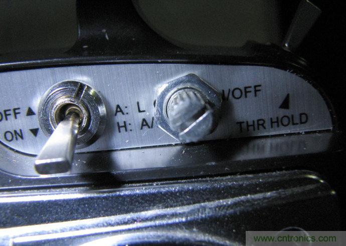 無人機 DIY 制作全過程，酷得不要不要的！