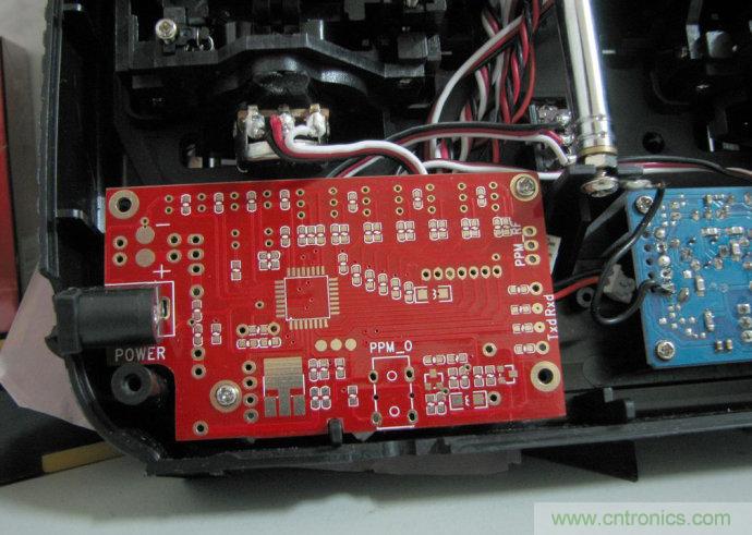 無人機 DIY 制作全過程，酷得不要不要的！