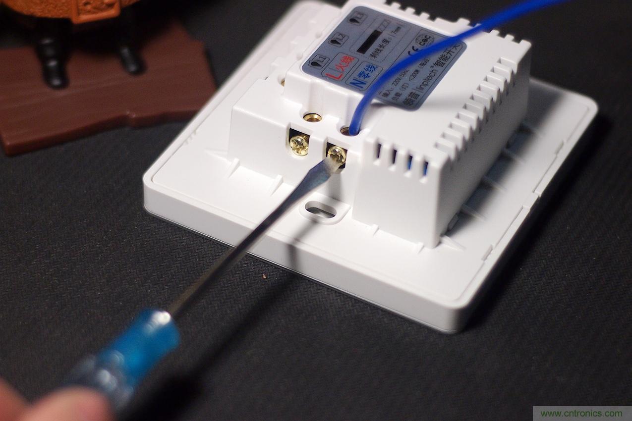 星球大戰原力釋放，無線控制易如反掌