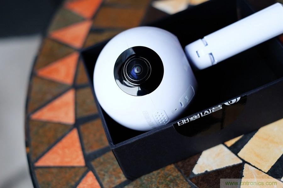 造型神似BB8,讓照片翻滾起來——暴風魔眼