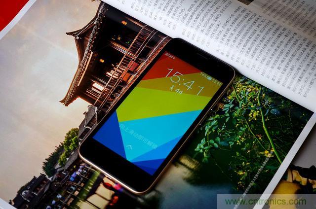 1599元,這款老年手機比小米note還貴100元