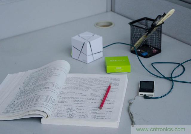 洛斐創意藍牙音箱,光與建筑點綴生活