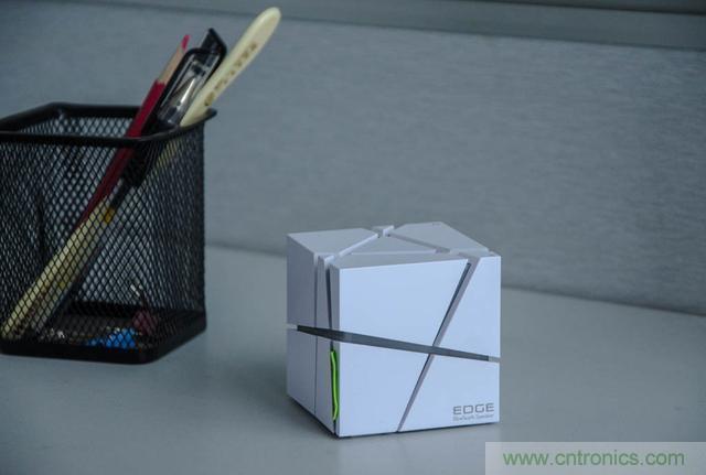 洛斐創意藍牙音箱,光與建筑點綴生活