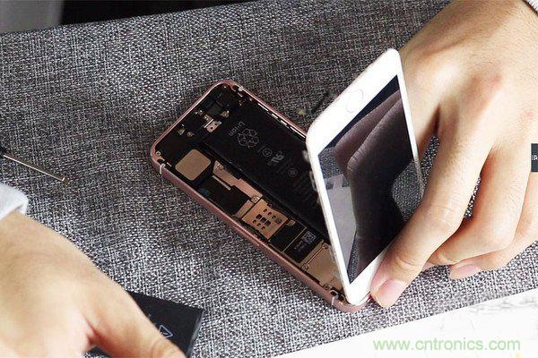 5s拆解改裝iPhone SE:120元就可愉快裝BI了