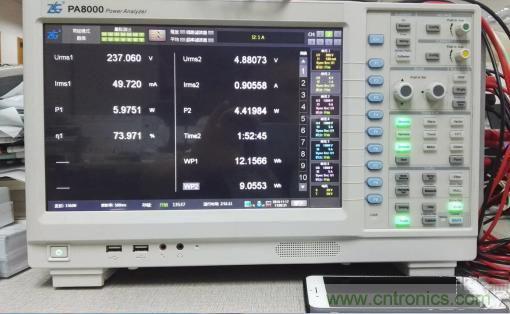 &ldquo;瘋7&rdquo;手機充電實測：為何沿用傳統(tǒng)充電模式？