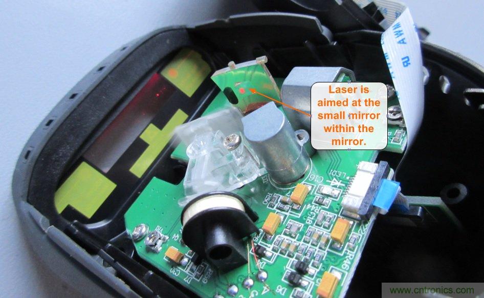 拆解45美元的藍牙無線條碼掃描槍，發現里面鏡中有鏡