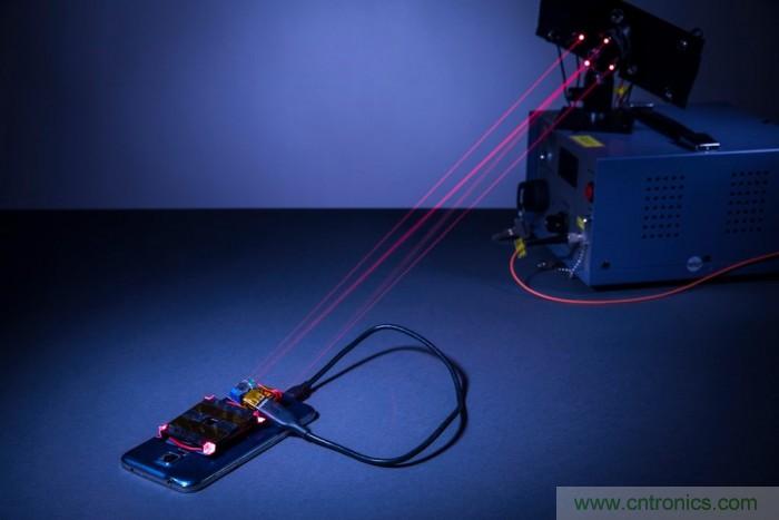 室內激光無線充電新技術亮相，可媲美傳統(tǒng) USB 線纜