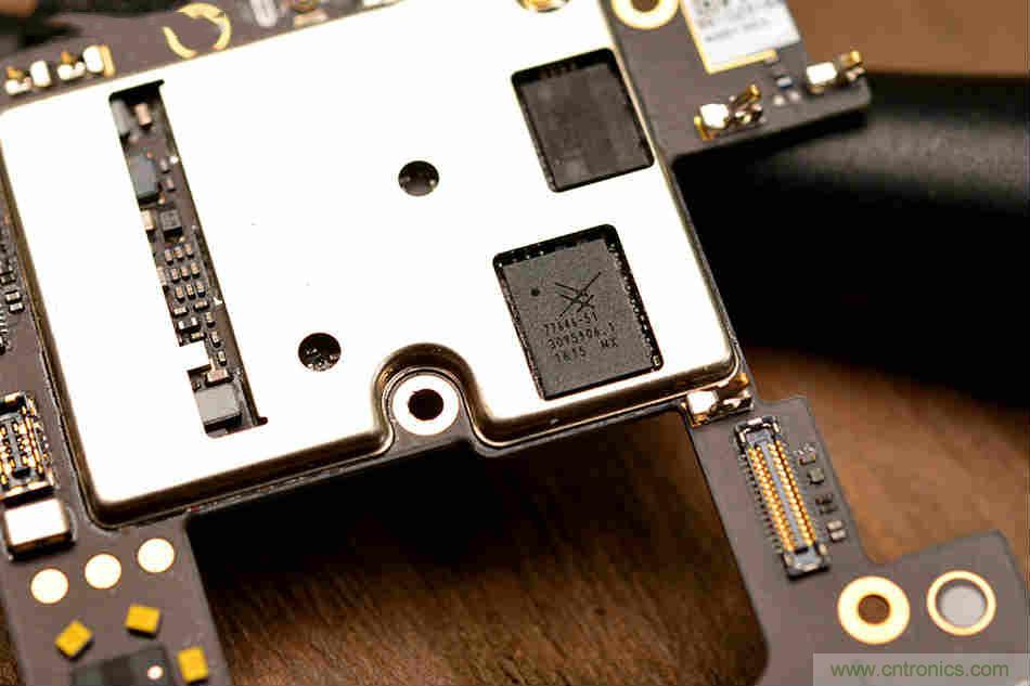 拆解魅族15 Plus：玩轉了新概念，但其工藝究竟如何？