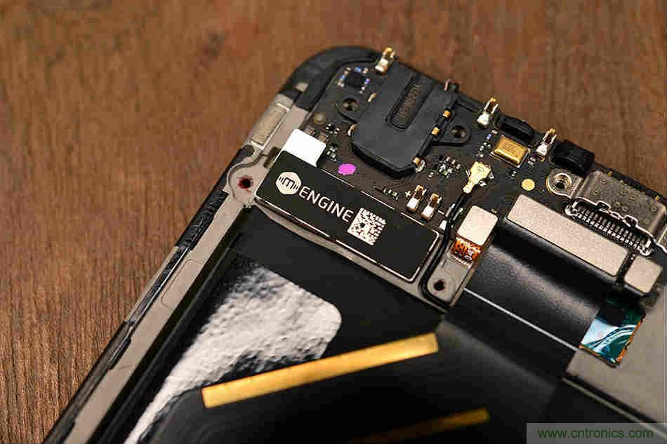 拆解魅族15 Plus：玩轉了新概念，但其工藝究竟如何？