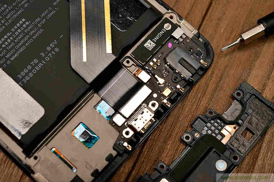 拆解魅族15 Plus：玩轉了新概念，但其工藝究竟如何？