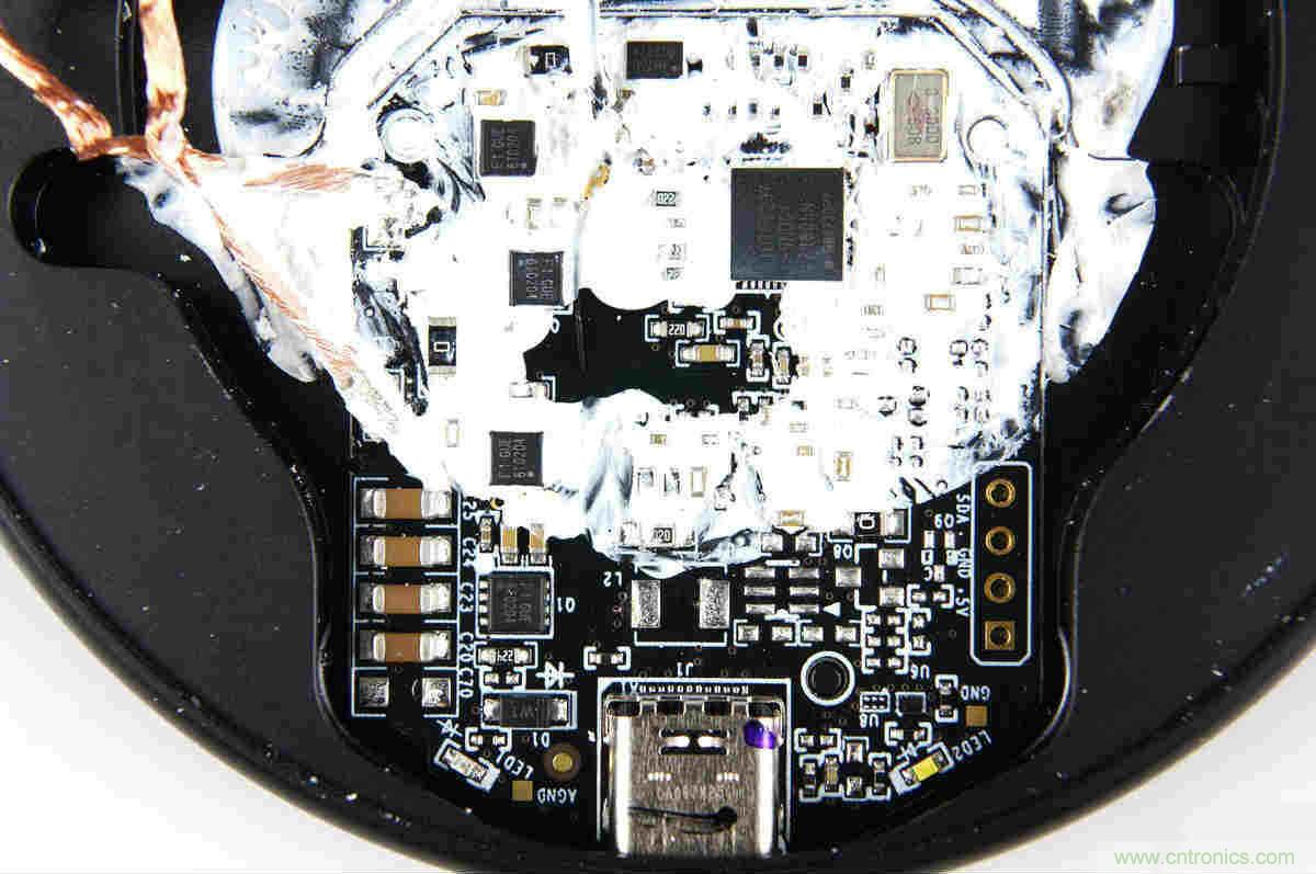 拆解對比：系出同門，小米、紫米無線充電器的差別有多大？