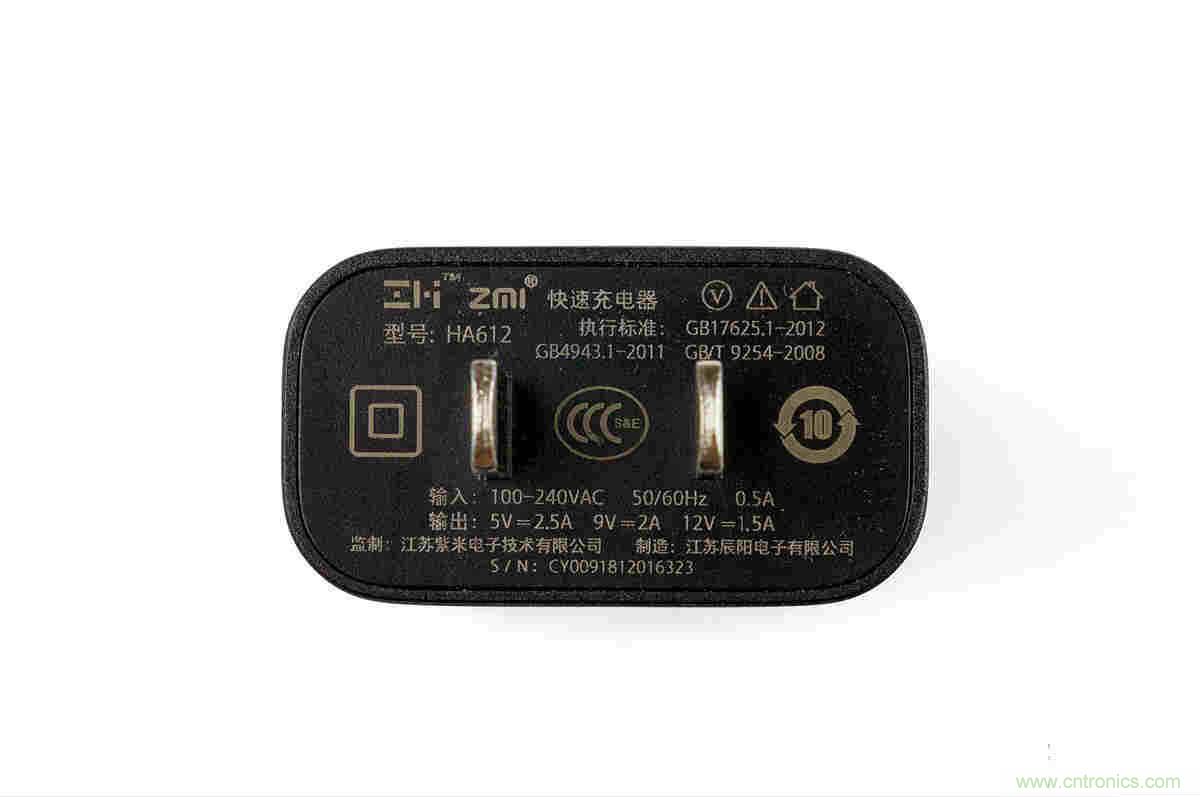 拆解對比：系出同門，小米、紫米無線充電器的差別有多大？