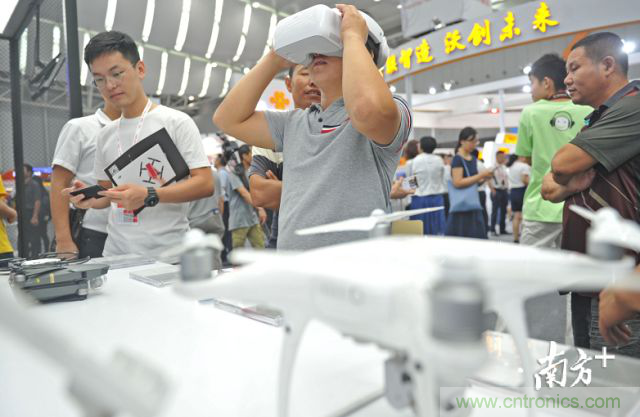 打破傳統模式極限，探路人工智能讓數據&ldquo;自我學習&rdquo;