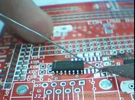 教你怎樣焊接貼片IC 教你怎樣焊接貼片IC