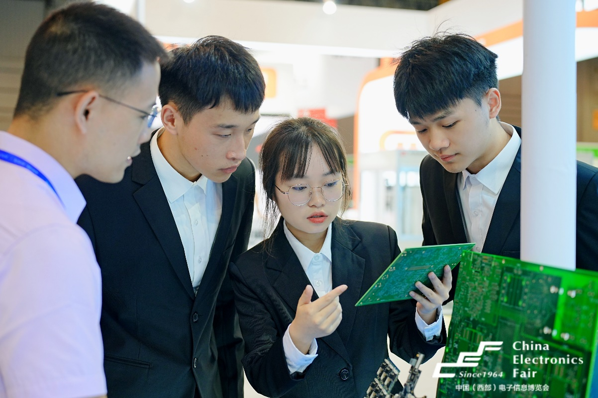 西部電博會(huì)揭秘新質(zhì)生產(chǎn)力，超前劇透亮點(diǎn)，這些展區(qū)不容錯(cuò)過(guò)！