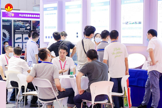 沉浸式體驗官招募中 ，2023寧波照明展觀展福利大放送！